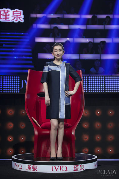 幸福女人衣品高 看秦海璐时髦七十二变