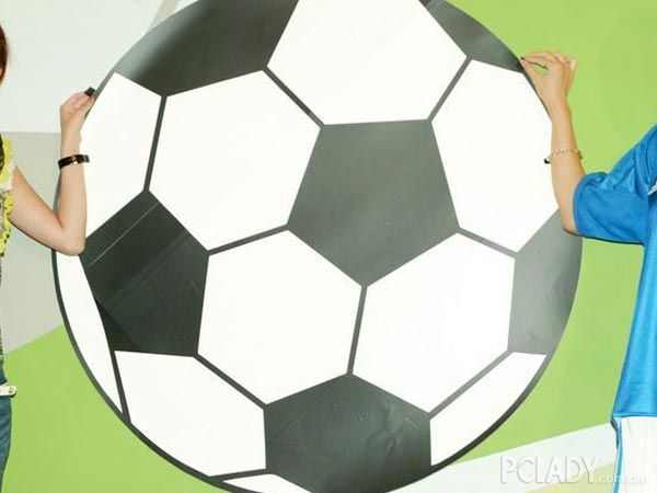 卡洛斯的惊世任意球秘诀大揭秘