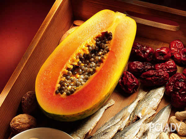 木瓜怎么吃最丰胸?生吃或炖汤效果最好