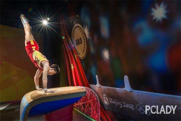 体操传奇 成功力量--李小鹏蜡像入驻上海杜莎夫