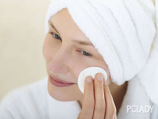 用什么洗脸可以缩毛孔、祛痘、淡斑?