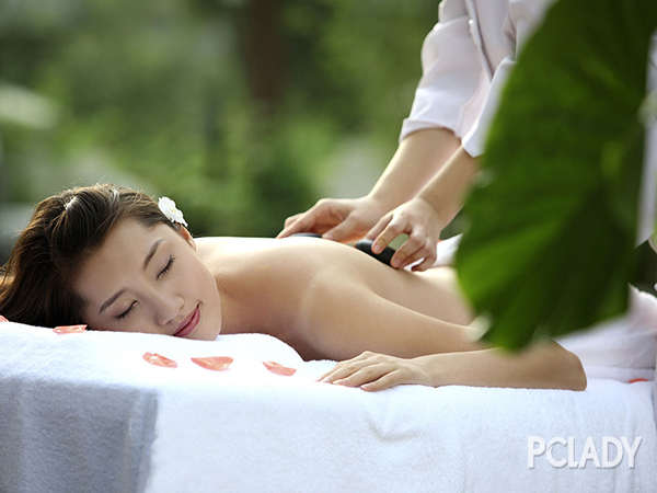 白头粉刺会自动消失吗